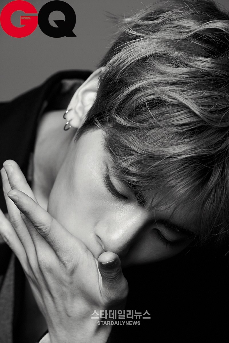It's the Anniversary Month of that GQ Korea October 2016