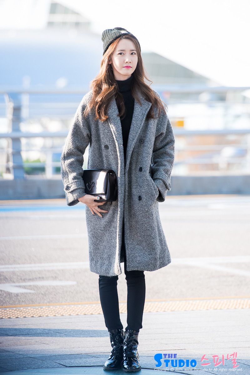 [PIC][31-10-2015]YoonA khởi hành đi Đài Loan để tham dự Fansign cho thương hiệu "H:CONNECT" vào sáng nay - Page 3 240F3E3C5634A4191D39C9