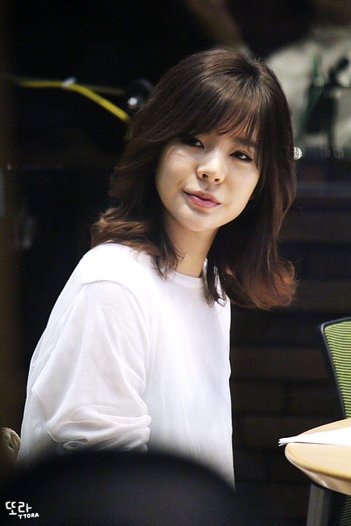 [OTHER][06-05-2014]Hình ảnh mới nhất từ DJ Sunny tại Radio MBC FM4U - "FM Date" - Page 15 24612948540008B334930E