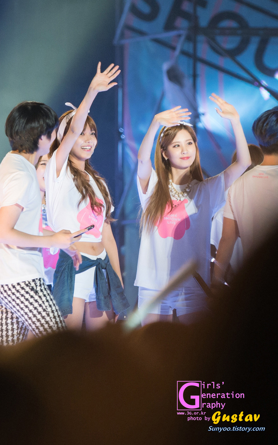 [PIC][15-08-2014]SNSD tham dự "SMTOWN LIVE WORLD TOUR IV in SEOUL" vào chiều nay - Page 3 260B2A3D53F1EBB00638E3