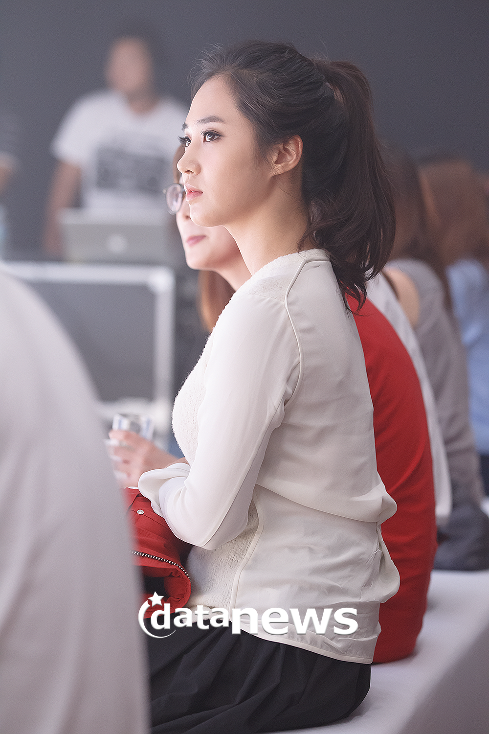[PIC][30-08-2013]Yuri xuất hiện tại sự kiện khai trương cửa hàng "MOOSE KNUCKLES" vào chiều nay 263B0A5052213D5B15DA80