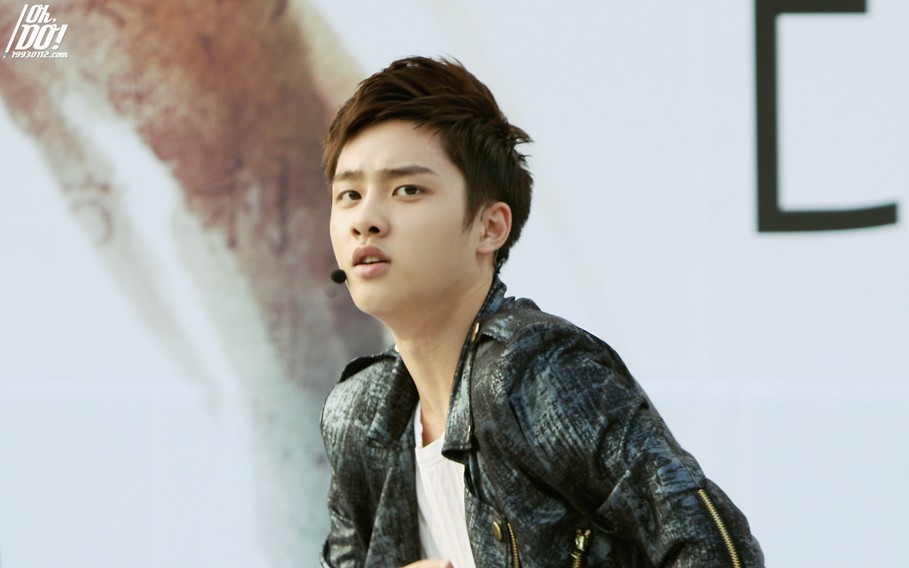 120707 D.O @ Yongsan Golden Bell 187E003A4FFA690D2C1A91