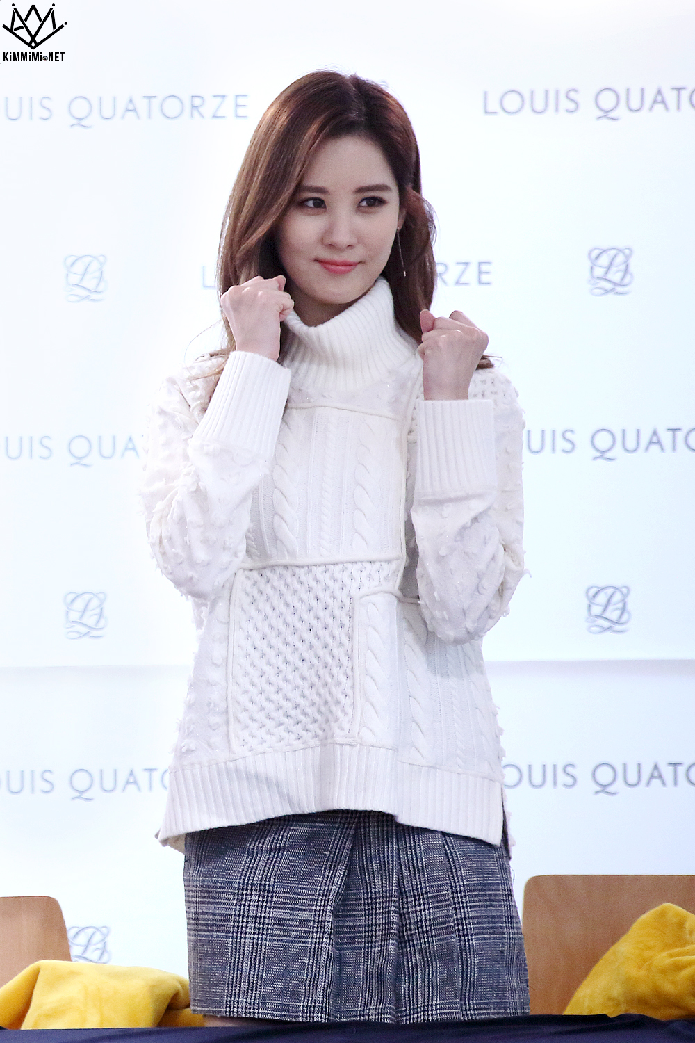 [PIC][27-11-2015]TaeTiSeo tham dự buổi Fansign cho thương hiệu "Louis Quartoze" tại Lotte Department Store Busan vào chiều nay - Page 6 262A723356A75D131DFDA2