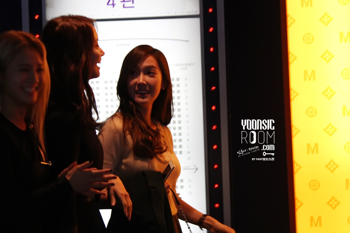 [PIC][25-10-2013]Yuri và dàn diễn viên "No Breathing" xuất hiện tại buổi công chiếu VIP vào tối nay + Tất cả các thành viên SNSD đến ủng hộ cho cô - Page 2 2630A53D526ADD2841D0E6